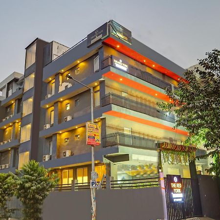 Hotel Red York By Byob Hotels Noida Exteriér fotografie