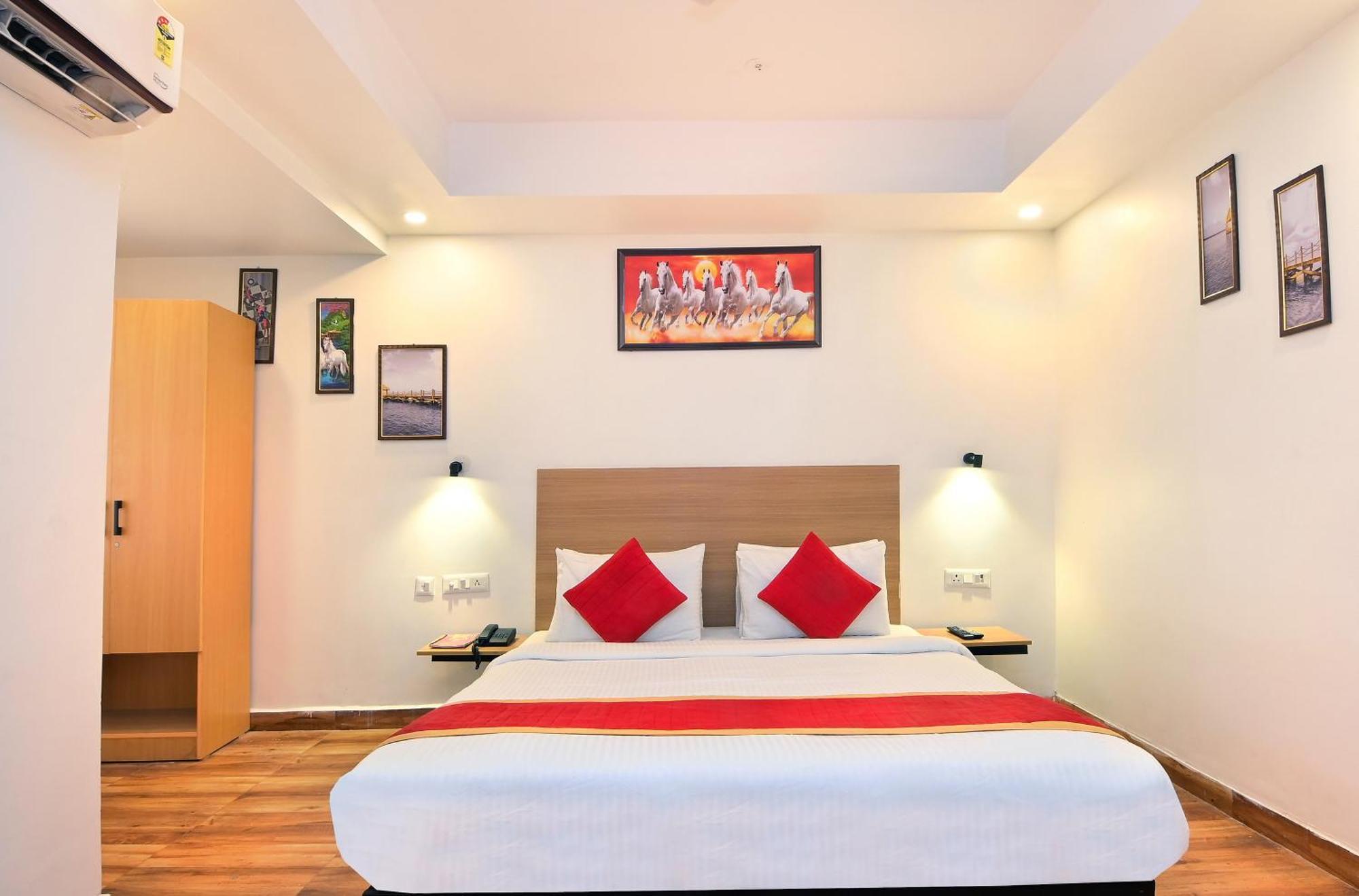 Hotel Red York By Byob Hotels Noida Exteriér fotografie