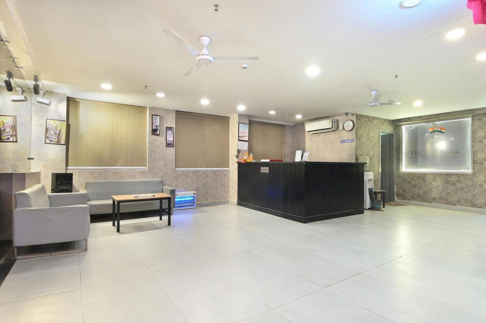 Hotel Red York By Byob Hotels Noida Exteriér fotografie