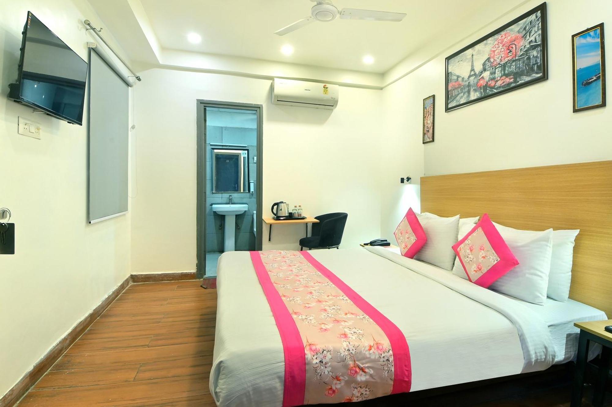 Hotel Red York By Byob Hotels Noida Exteriér fotografie