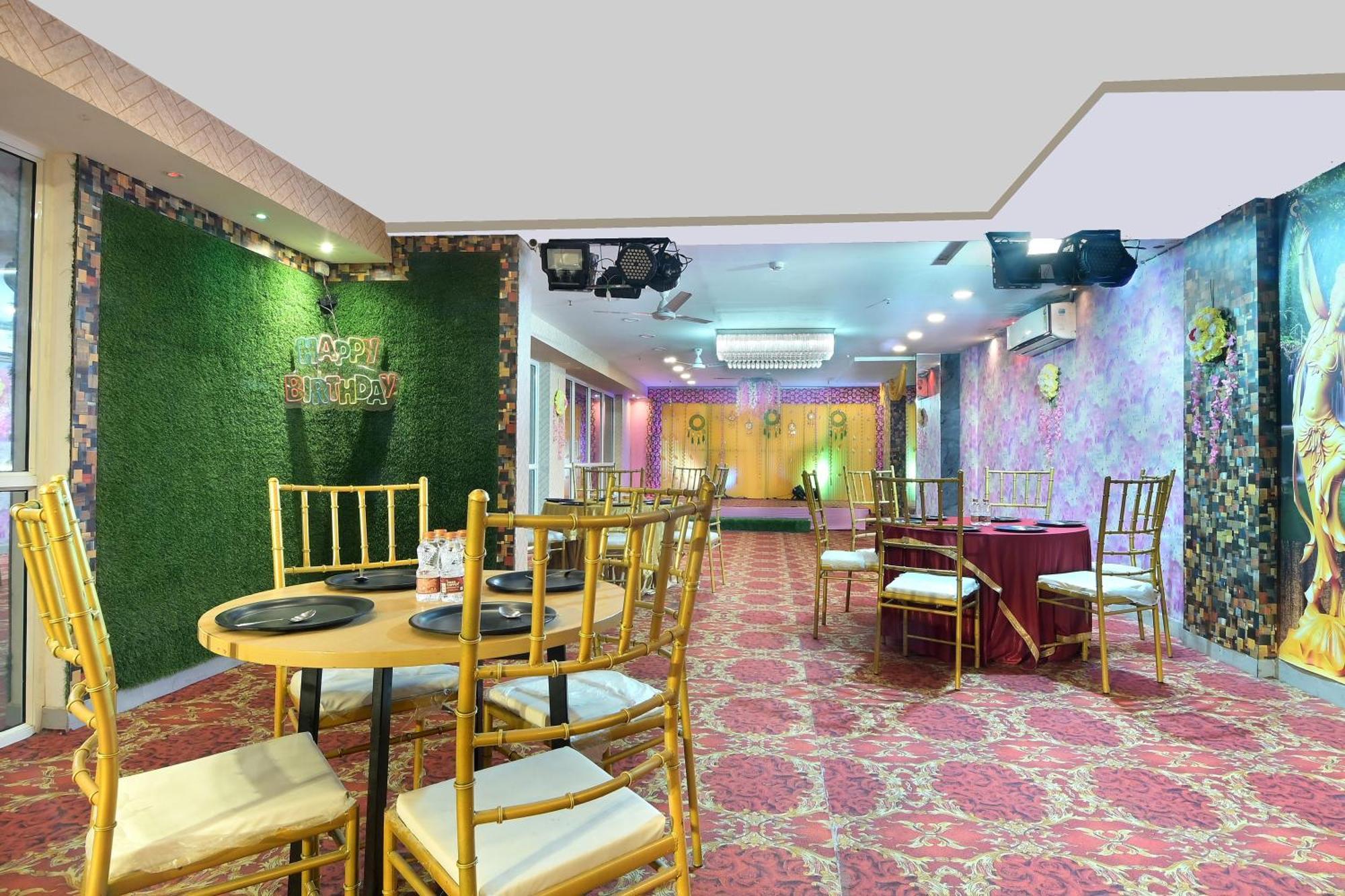 Hotel Red York By Byob Hotels Noida Exteriér fotografie