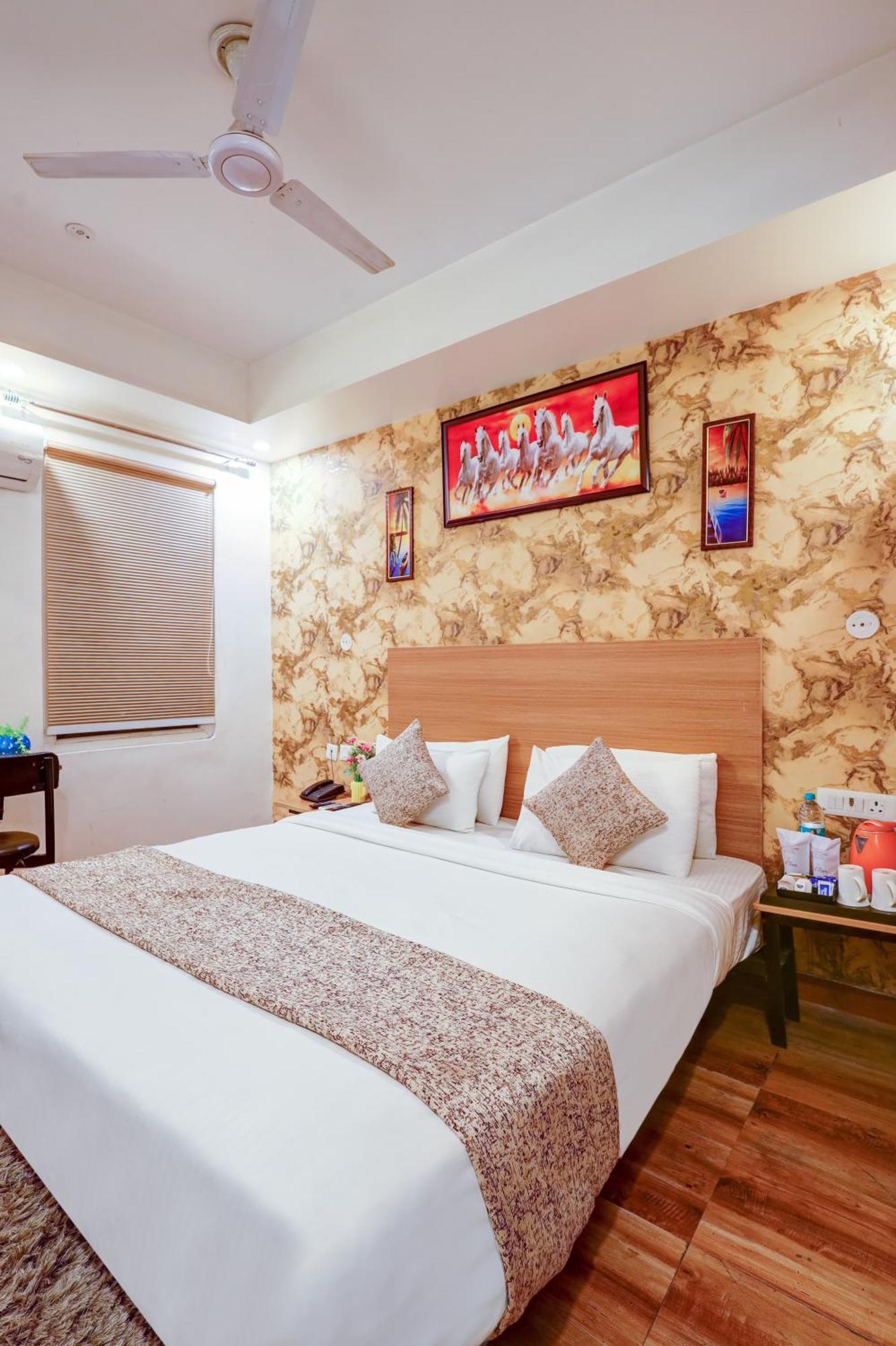 Hotel Red York By Byob Hotels Noida Exteriér fotografie