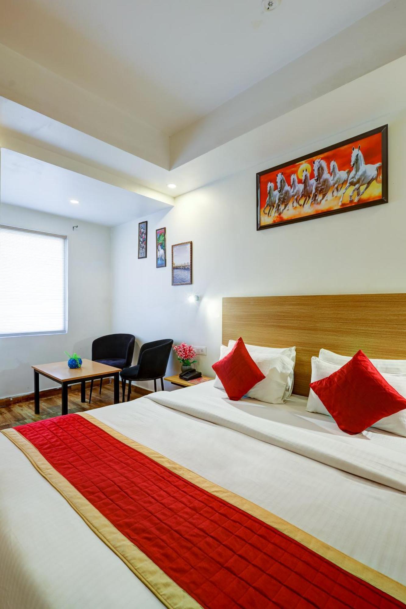 Hotel Red York By Byob Hotels Noida Exteriér fotografie
