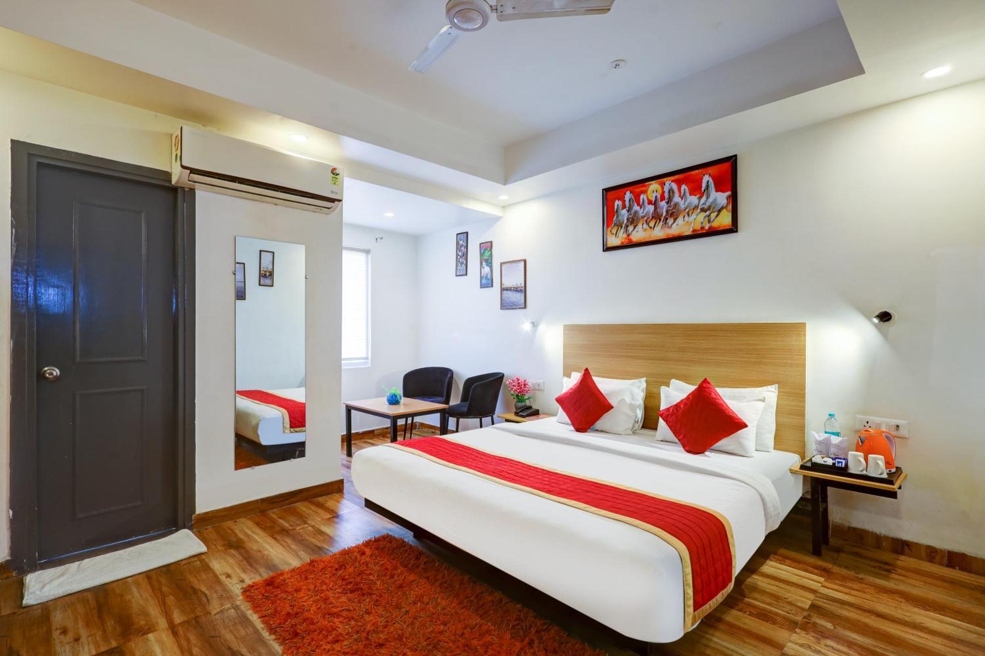 Hotel Red York By Byob Hotels Noida Exteriér fotografie